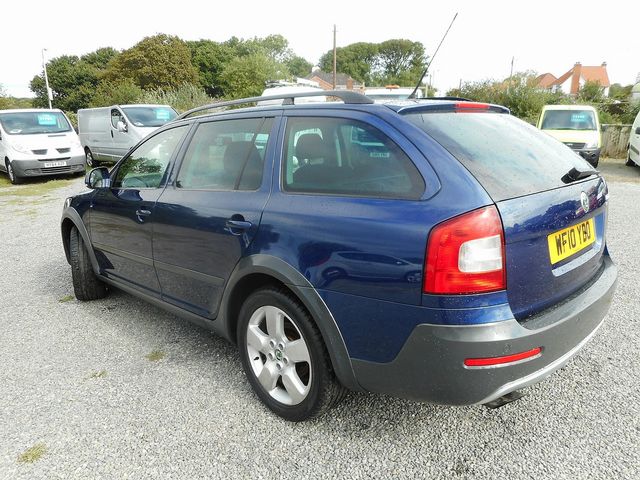 2010 SKODA Octavia Scout 1.8 TSI - Picture 5