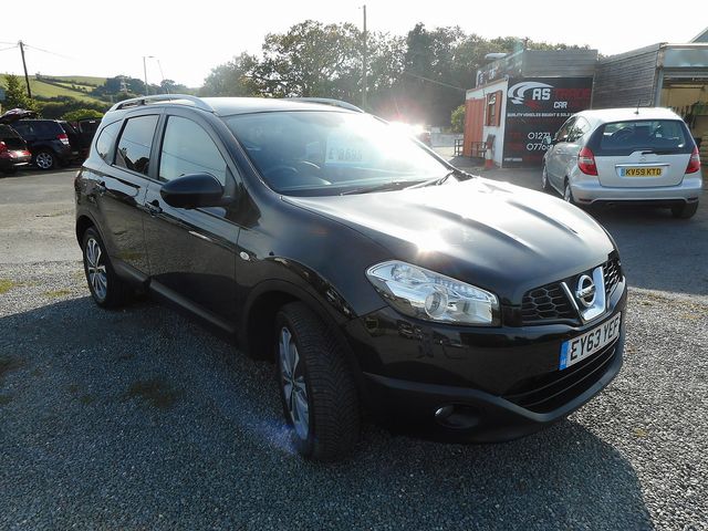 2013 NISSAN QASHQAI+2 Tekna 1.5 dCi - Picture 2