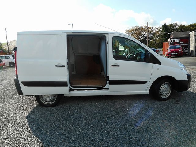 2016 CITROEN Dispatch HDi 90 L1H1 1000 - Picture 4