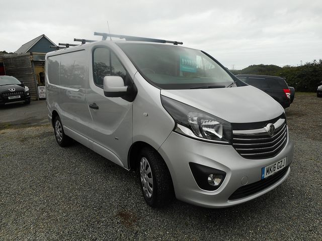 2016 VAUXHALL Vivaro 2700 1.6CDTI BT (120) S/S eco L1H1 - Picture 2