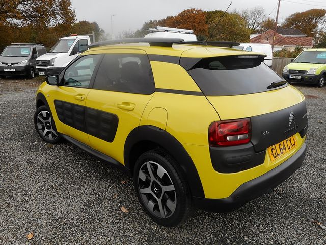 2014 CITROEN C4 Cactus PureTech 82 manual Flair - Picture 4