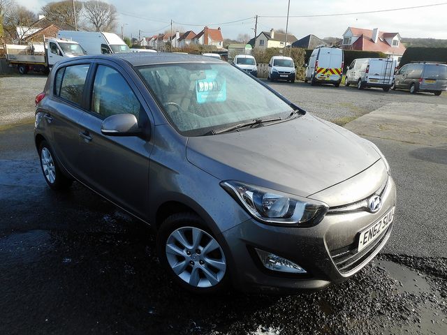 2013 HYUNDAI i20 1.2 Active - Picture 3