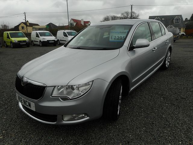 2013 SKODA Superb SE Plus 2.0 TDI CR 140PS DPF DSG - Picture 2