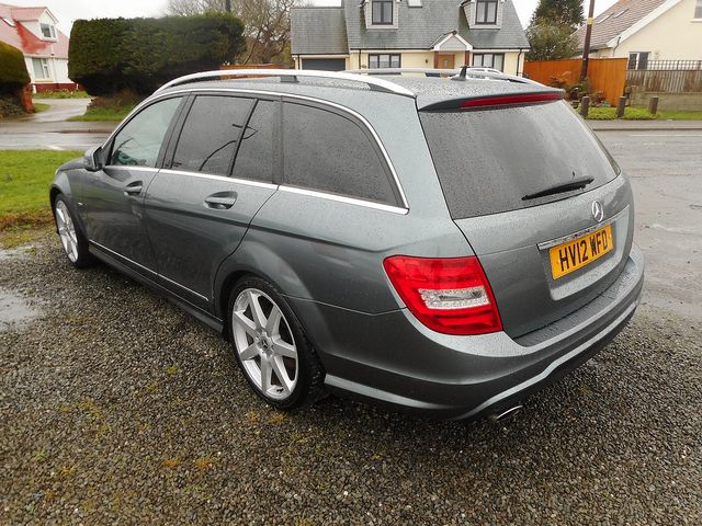 2012 MERCEDES C-Class C 200 CDI BlueEFFICIENCY Sport Auto - Picture 4