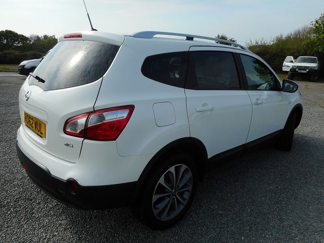 2012 NISSAN QASHQAI+2 Tekna 1.5 dCi - Picture 3