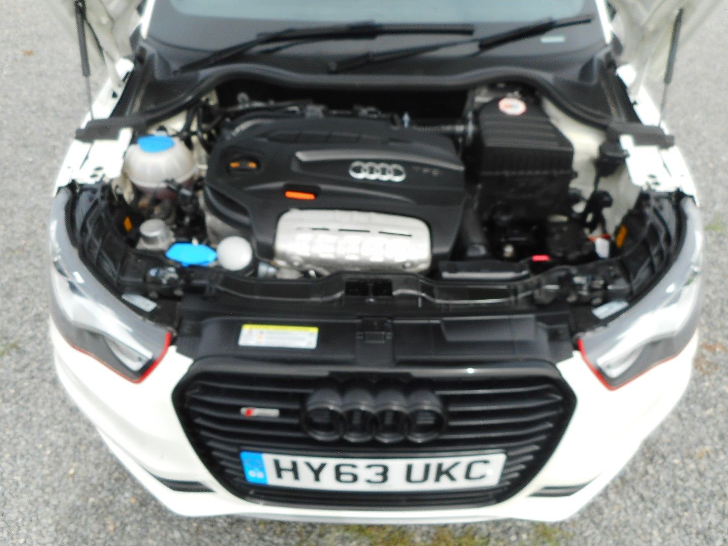AUDI A1 1.4 TFSI Black Edition 185PS S tronic (2013) - Picture 26