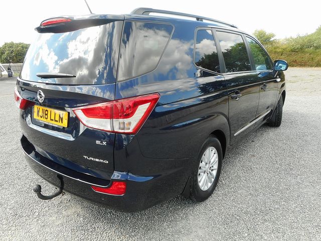 2018 SSANGYONG Turismo 2.2 ELX AUTO - Picture 4