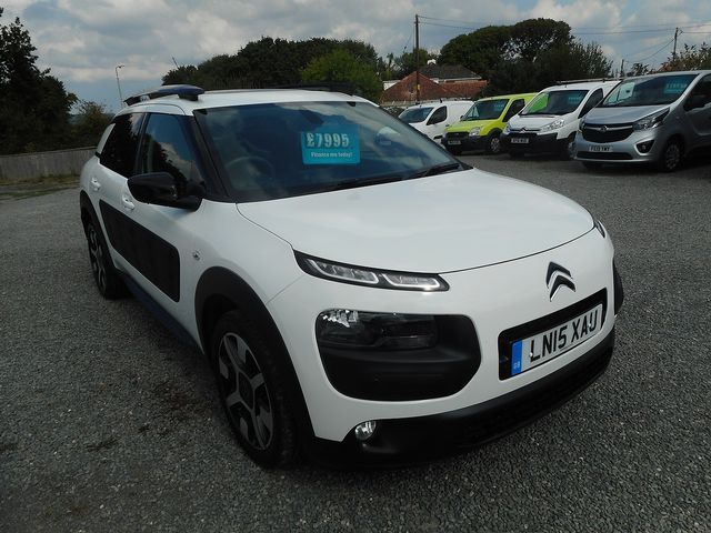 2015 CITROEN C4 Cactus BlueHDi 100 manual Flair - Picture 2