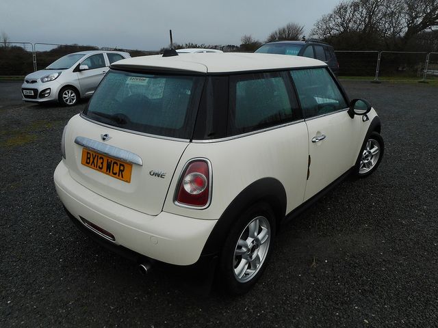 2013 MINI MINI One - Picture 5