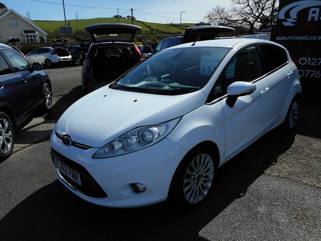 2012 FORD Fiesta Titanium 1.4 096 - Picture 2