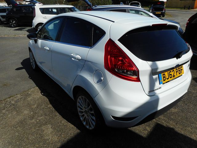 2012 FORD Fiesta Titanium 1.4 096 - Picture 3