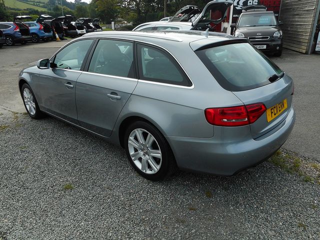 2011 AUDI A4 Technik 2.0 TDI quattro 170PS - Picture 4