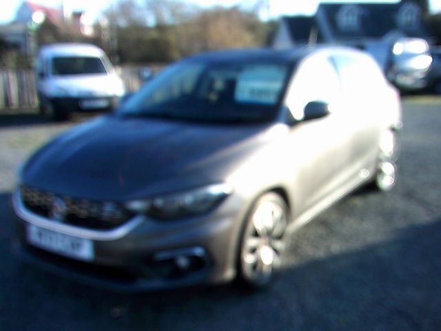 2017 FIAT Tipo Lounge 1.4 95HP MT - Picture 2