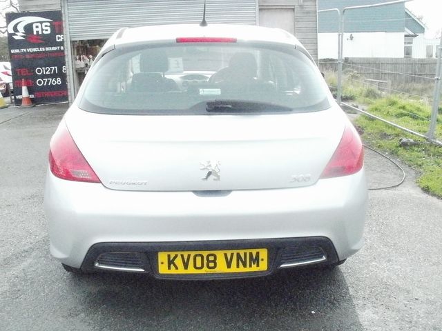 2008 PEUGEOT 308 SE 1.6 VTi 120 - Picture 4