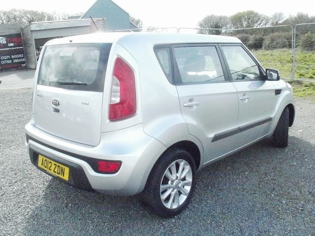 2012 KIA Soul 1.6 CRDI 2 - Picture 5