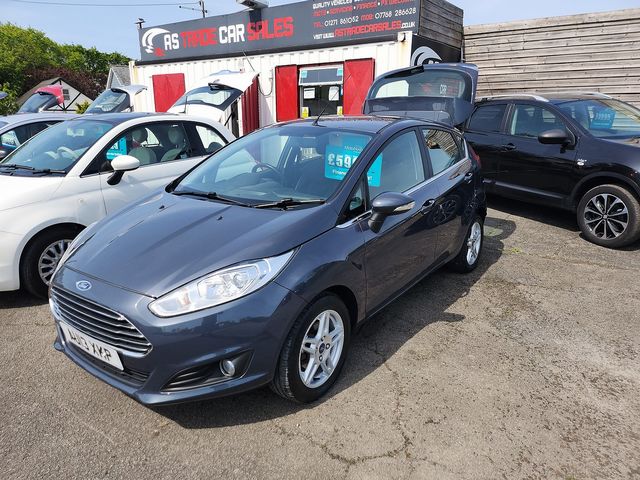 2013 FORD Fiesta Zetec 1.25 82PS - Picture 2