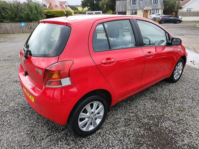 2009 TOYOTA Yaris 1.33 VVT-i TR - Picture 5