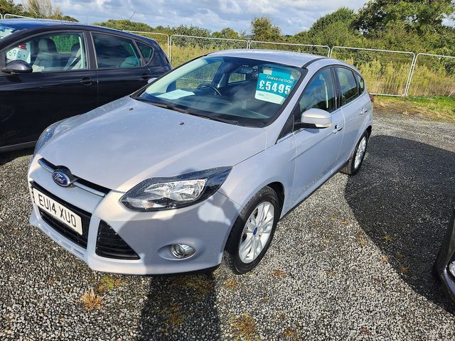 2014 FORD Focus Titanium Navigator 1.6 TDCi 115 PS - Picture 2