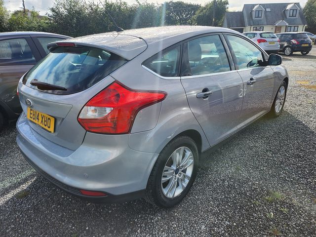 2014 FORD Focus Titanium Navigator 1.6 TDCi 115 PS - Picture 4