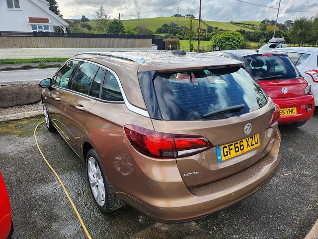 2016 VAUXHALL Astra Sports Tourer SRi 1.4i (150PS) Turbo S/S auto - Picture 4