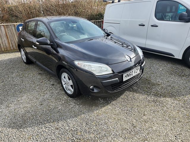2010 RENAULT Mégane Coupe Dynamique TomTom 1.6 110 - Picture 2