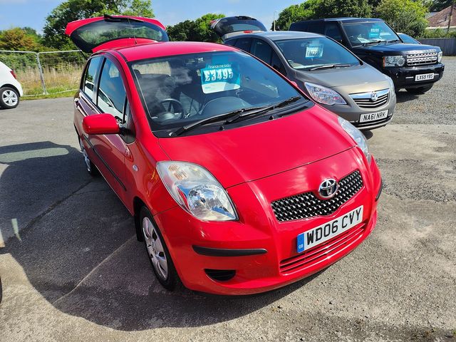 2006 TOYOTA Yaris 1.3 VVT-i T3 - Picture 3