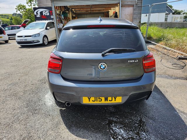 2015 BMW 1 Series 118d M Sport - Picture 5
