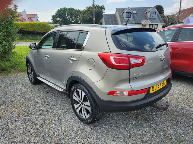 2013 KIA Sportage 2.0 CRDi KX-3 Sat Nav AWD - Picture 3