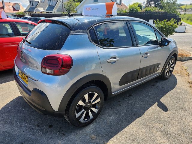 2019 CITROEN C3 PureTech 110 S&S Flair - Picture 3