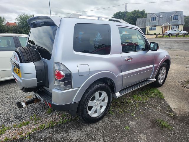 2010 MITSUBISHI Shogun 3.2 DI-D WARRIOR - Picture 5