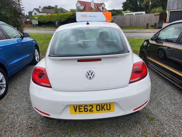 2012 VOLKSWAGEN Beetle Design 2.0 TDI 6 speed manual - Picture 5