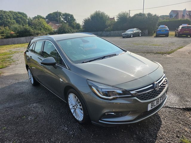 2018 VAUXHALL Astra Sports Tourer ELITE NAV 1.4i (150PS) Turbo S/S auto - Picture 2
