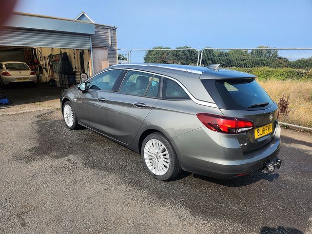 2018 VAUXHALL Astra Sports Tourer ELITE NAV 1.4i (150PS) Turbo S/S auto - Picture 4