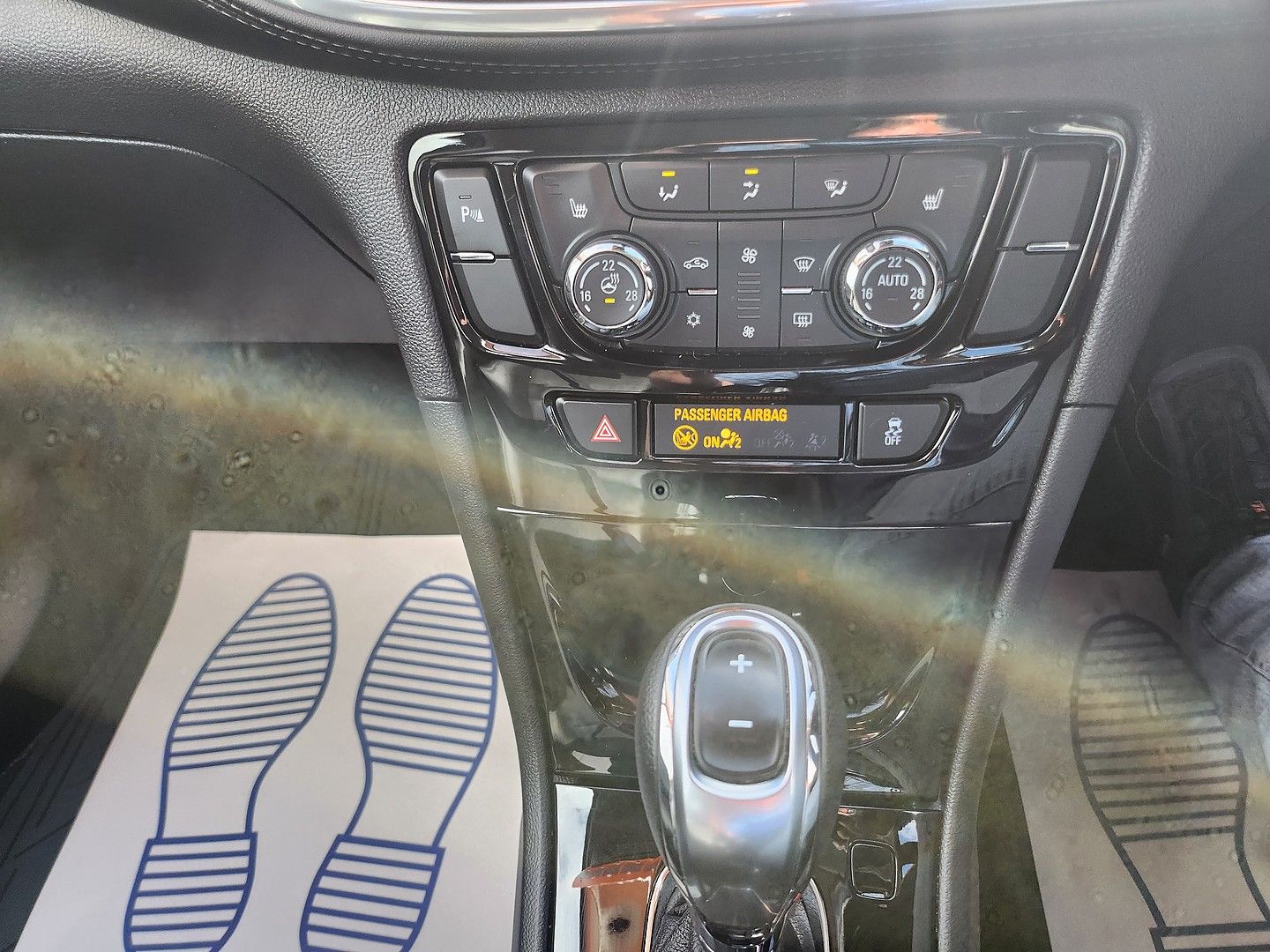 VAUXHALL Mokka X Elite Nav 1.4i Turbo (140PS) auto FWD (2018) - Picture 20