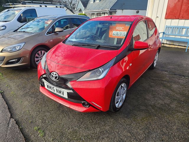 2015 TOYOTA Aygo 1.0 VVT-i x - Picture 2