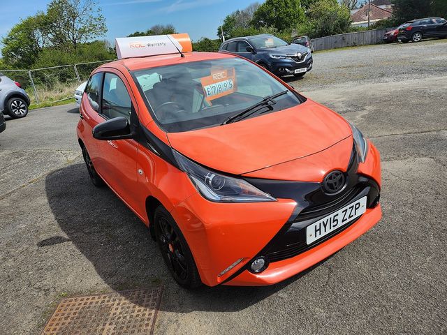 2015 TOYOTA Aygo 1.0 VVT-i x-cite AUTO - Picture 3
