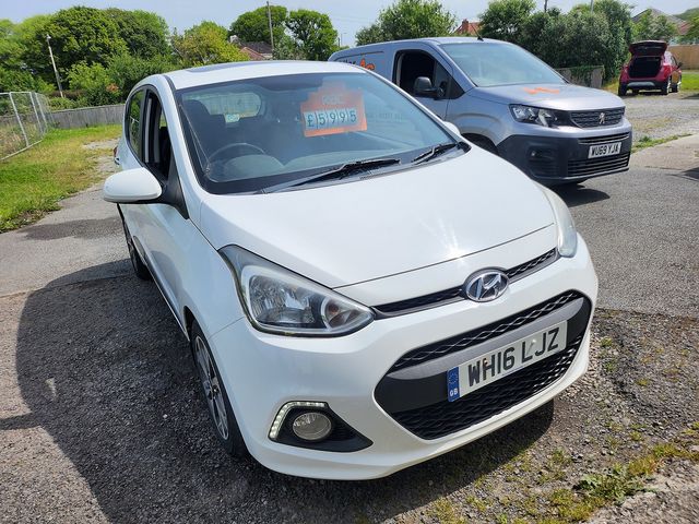 2016 HYUNDAI i10 Premium SE 1.2 Manual 87PS - Picture 3